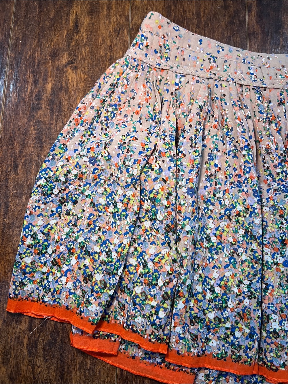 American Eagle Chiffon Floral Confetti Pleated Skirt Soft Flowy Fabric Size 10